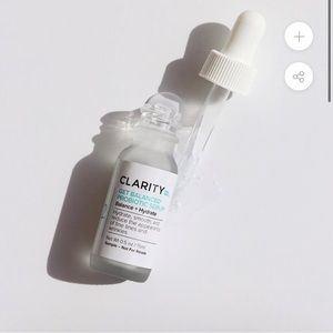 Clarity Probiotic serum nwt